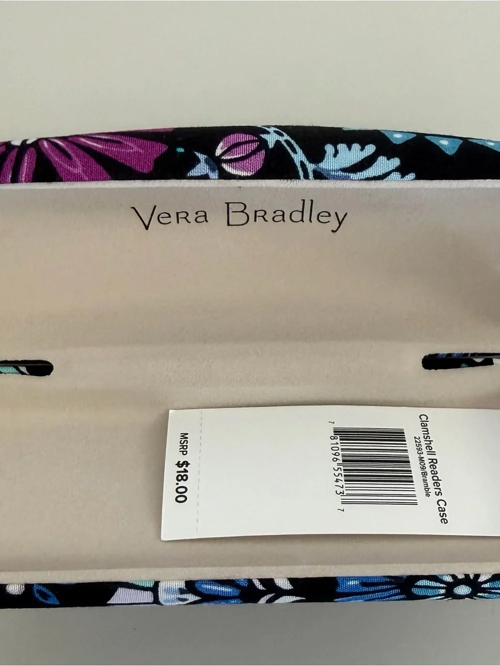 NWT Vera Bradley Clamshell Readers Case with Bramble Pattern